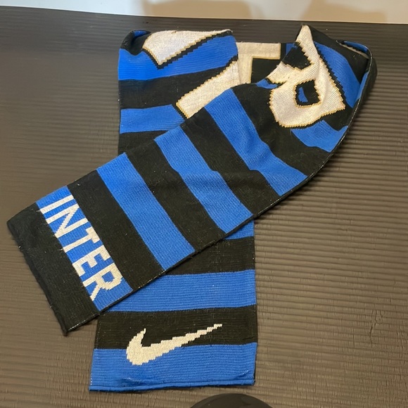 Nike Scarf 🧣 - Picture 5 of 5